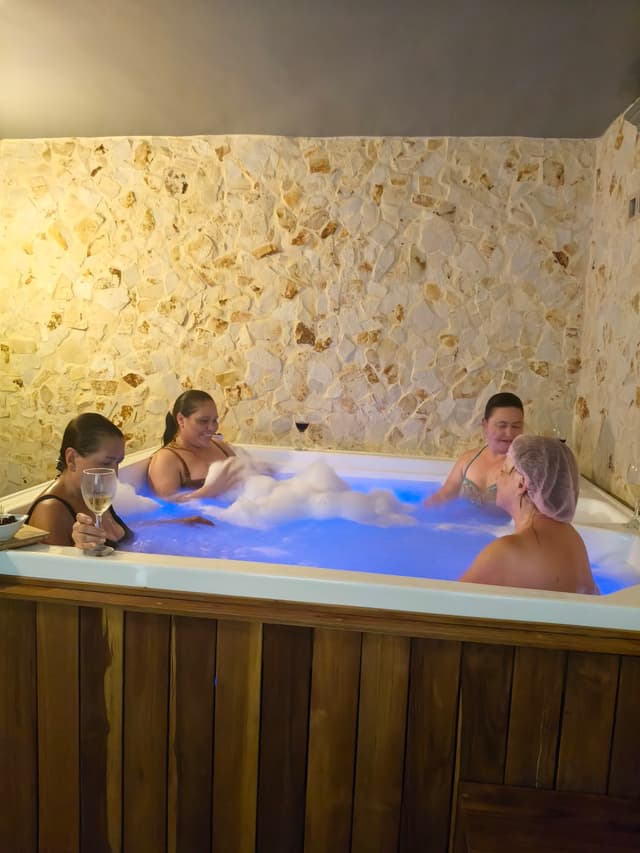 Aqualuna Spa