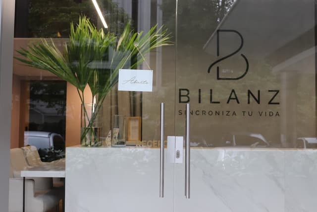Bilanz Lounge photo 3