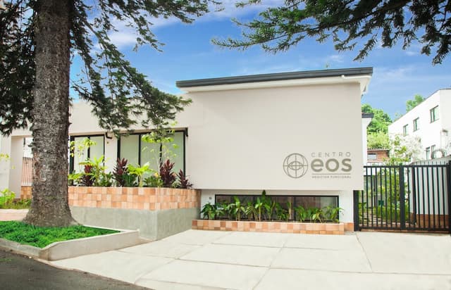 Centro EOS photo 2