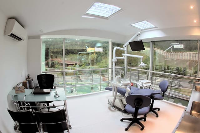 Clinica Artica photo 2