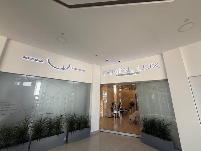 Dental Lux Wellness Clinic photo 3