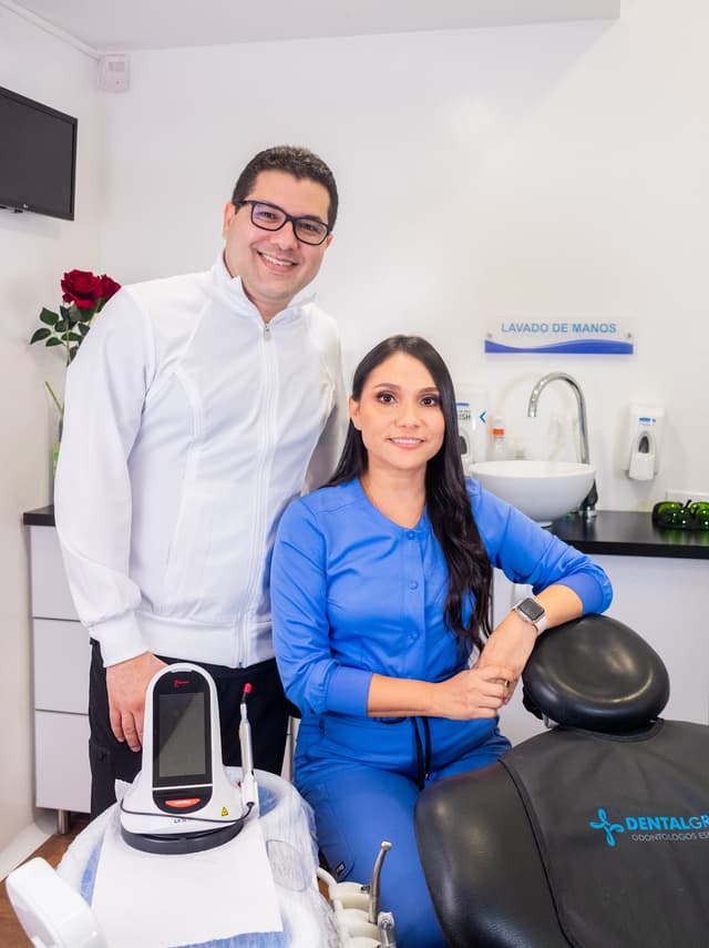 Dental Group Odontólogos Especialistas