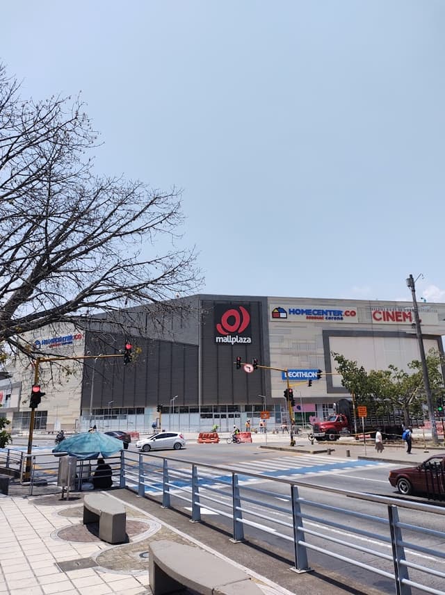 DentiSalud Mall Plaza Cali photo 2