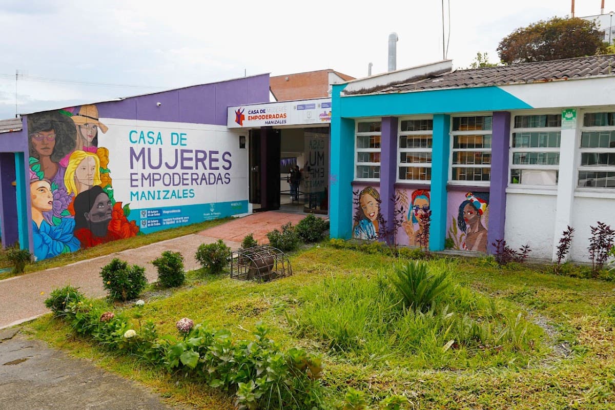 D’MUJERES