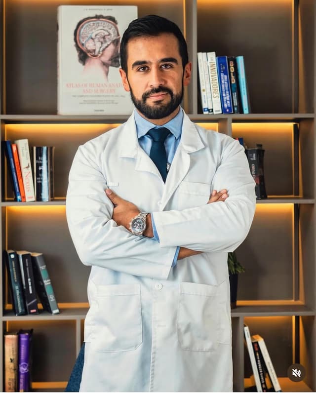Doctor Miguel Farfán Ortopedista