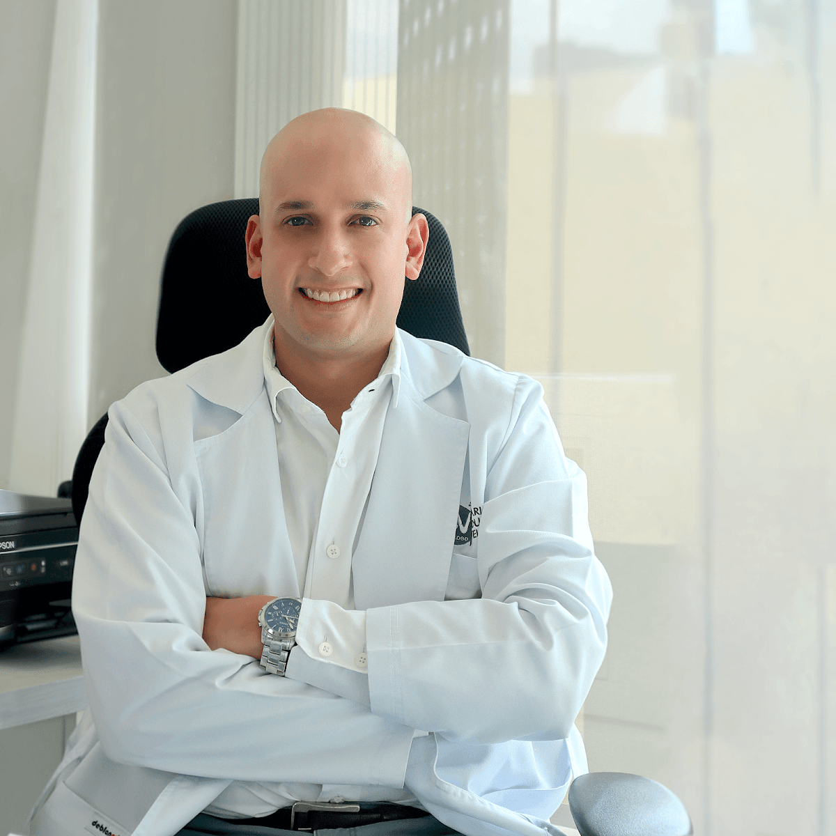 Dr. Carlos Velásquez