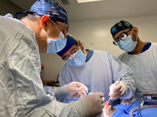 Dr. Felipe Estévez Trujillo photo 2
