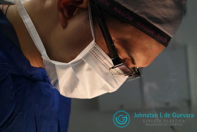 Dr. Johnatan L de Guevara