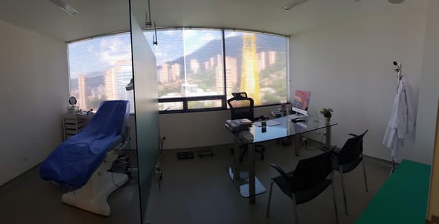Dr. Juan David Londoño photo 3