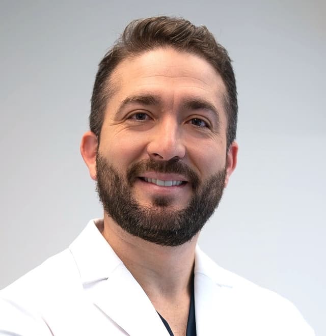 Dr. Juan Gómez Hoyos - Procadera / Ortopedista Especialista en Cadera