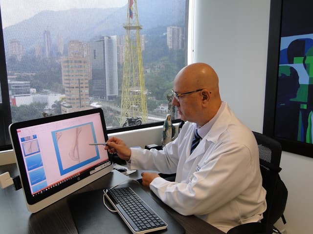 Dr. Juan Santamaria photo 3