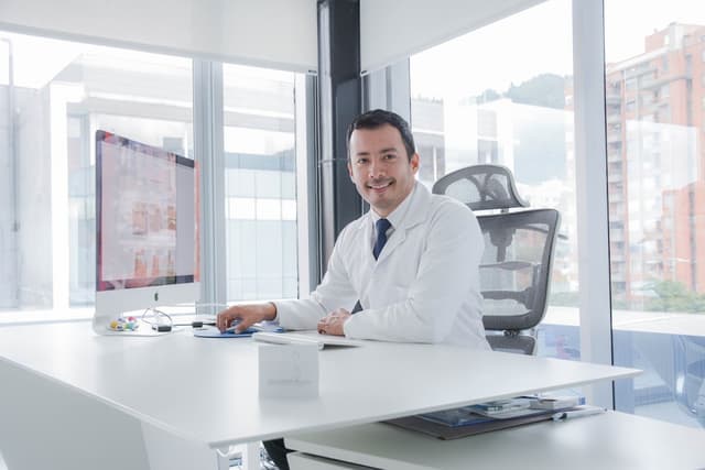 Dr. Leonardo Rueda photo 2