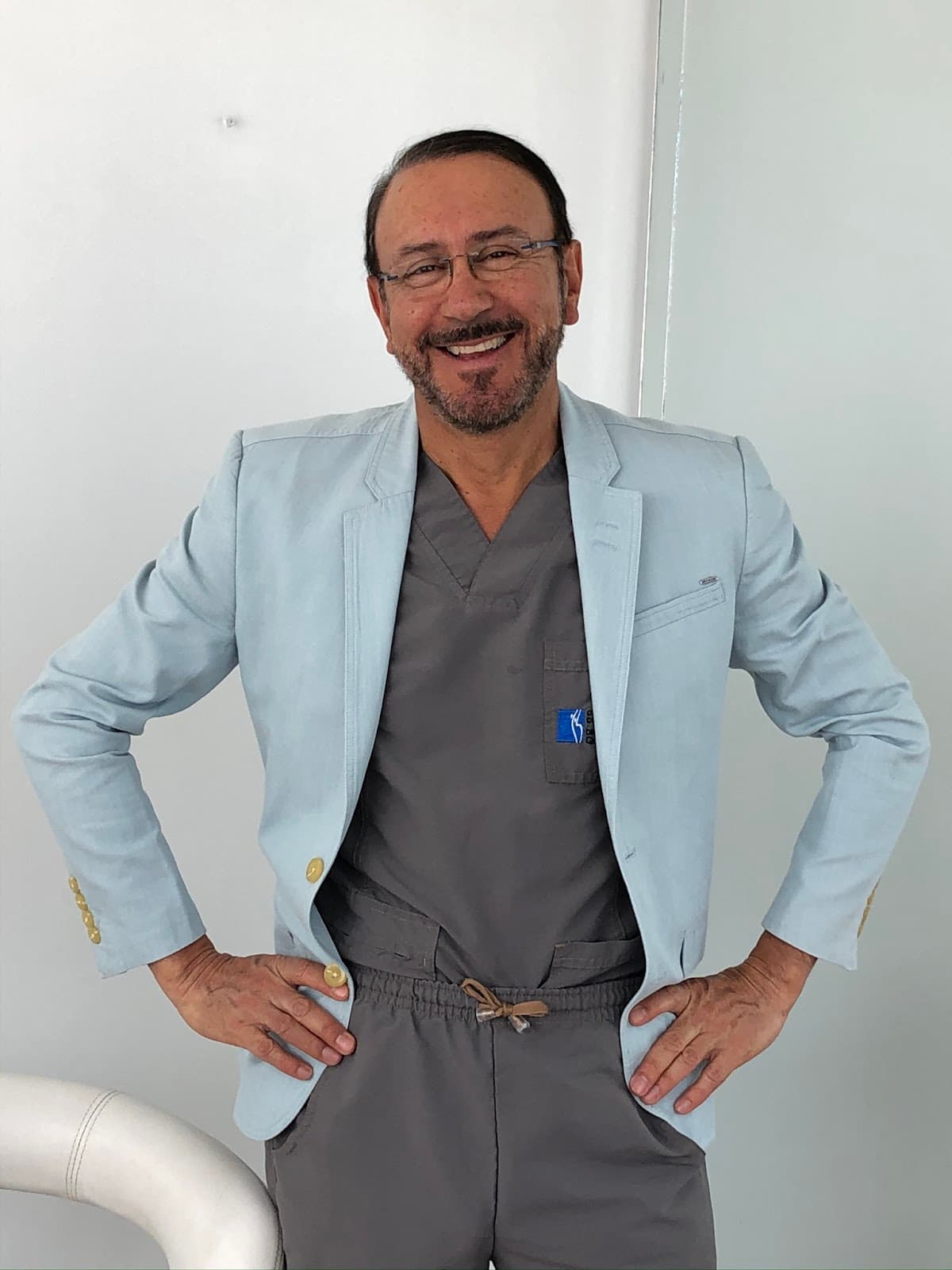 Dr. Luis Pavajeau, Ciencia y Estética