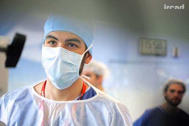 Dr. Santiago Salazar Botero, Cirujano de mano Pereira, Ortopedia