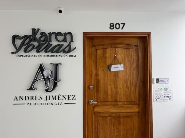 Dra Karen Porras - Rehabilitadora Oral