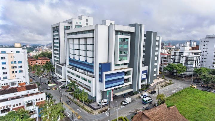 Dra. Eliana Pantoja, Endodontist