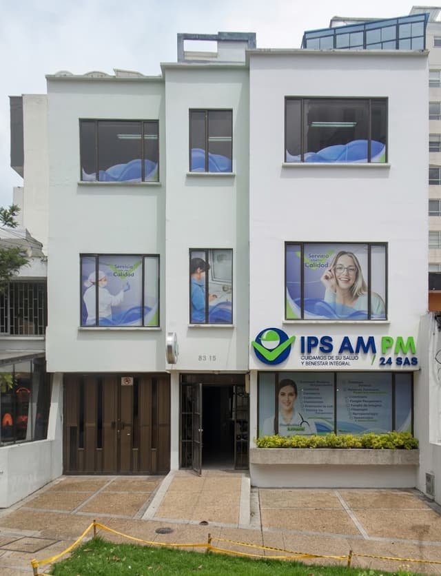 Fisioterapeuta Oscar Ramirez. Centro de rehabilitación en traumatología y ortopedia.